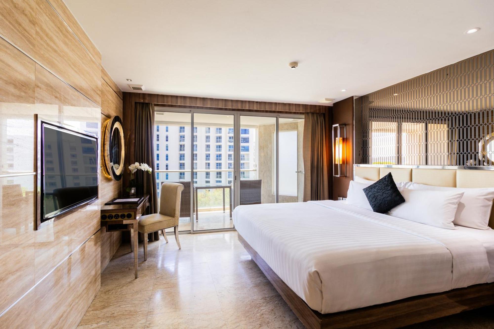 The Sanctuary Resort Pattaya, BW Signature Collection Extérieur photo